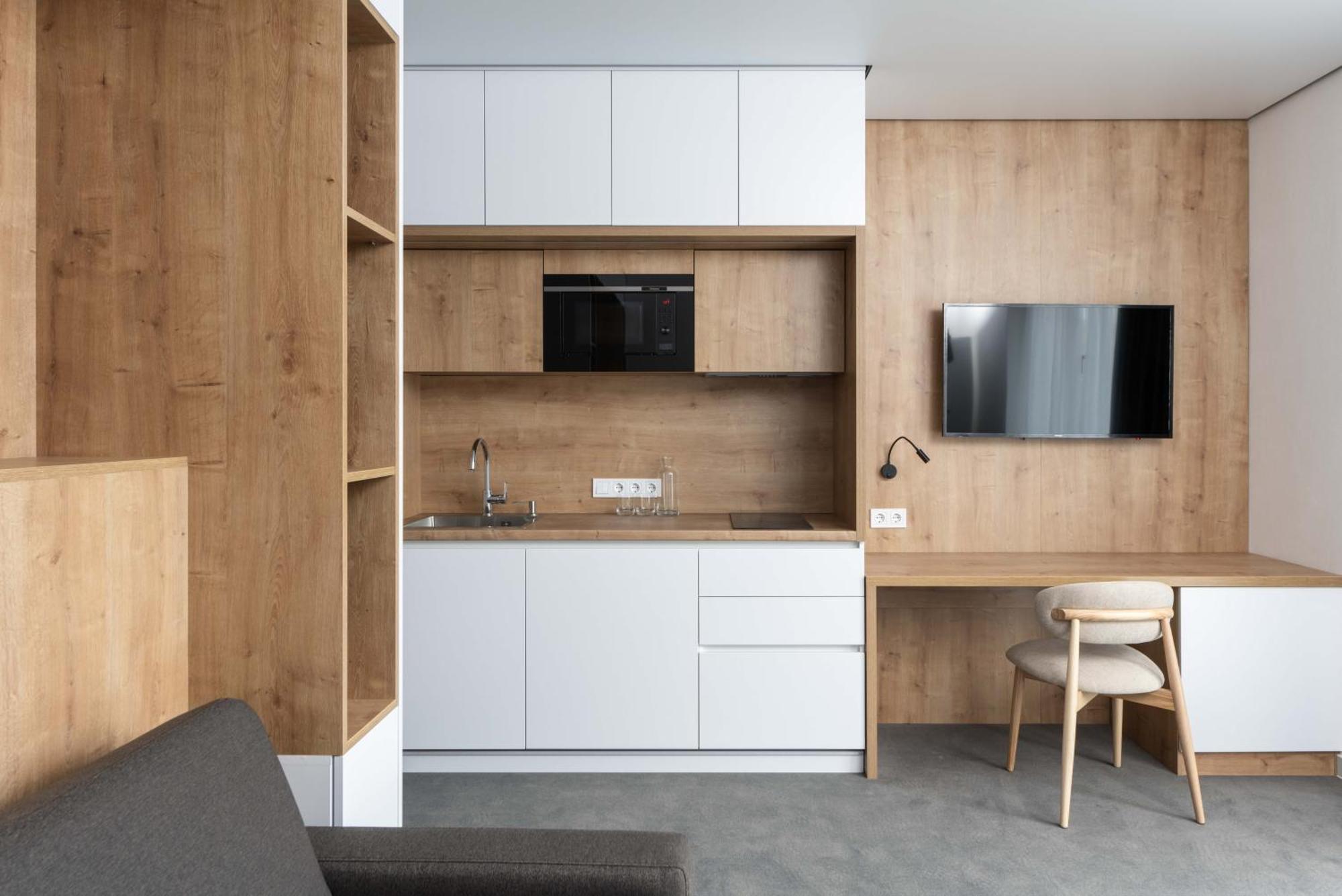 Lumen Living 4* Київ